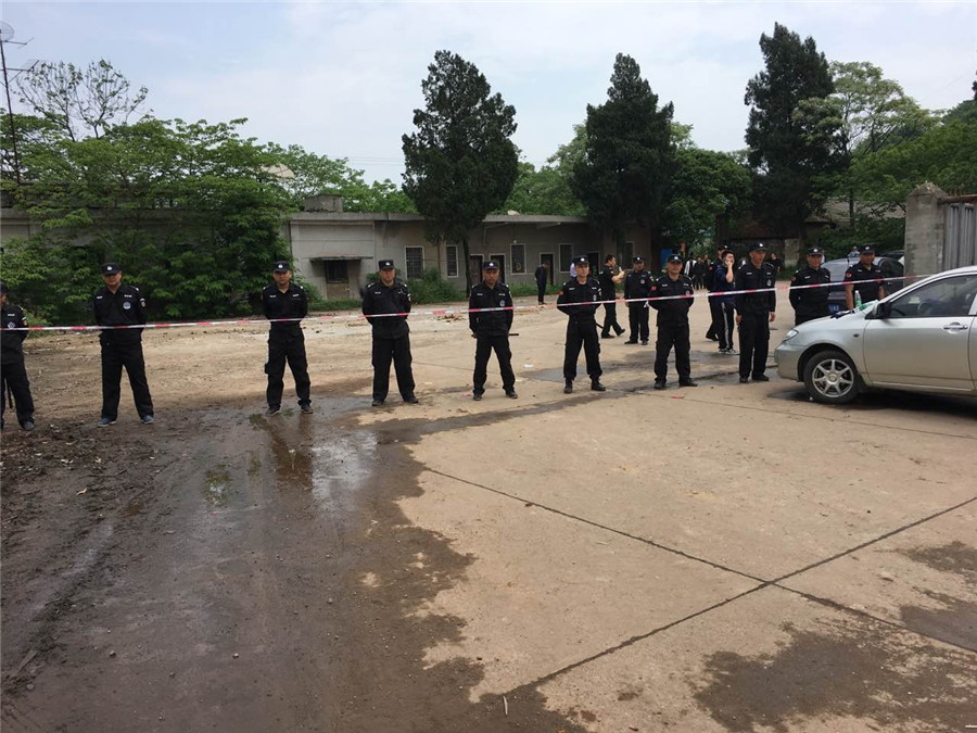 岚角山拆违任务